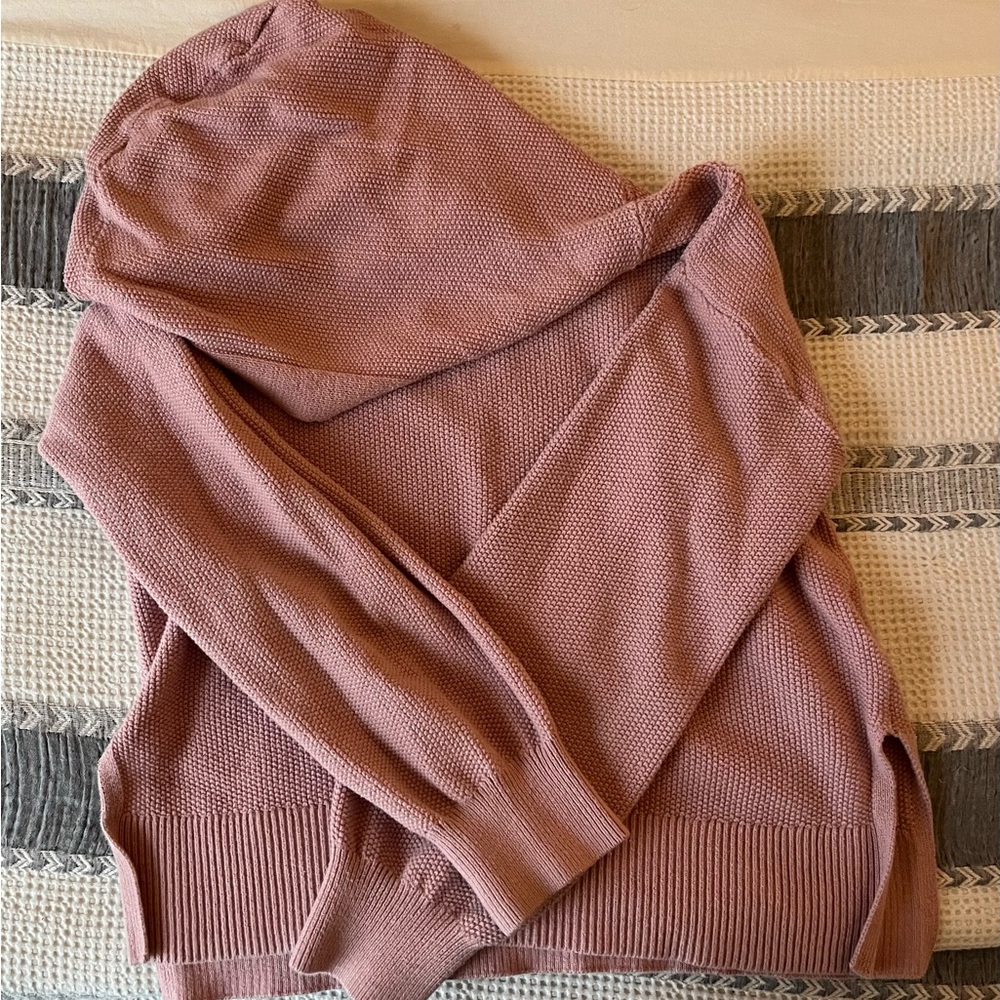 GAP Hooded Sweater - like new!